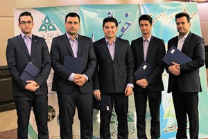 تقدیر از برترین فروشندگان در حوزه فروش محصولات شرکت داروسازی حکیم